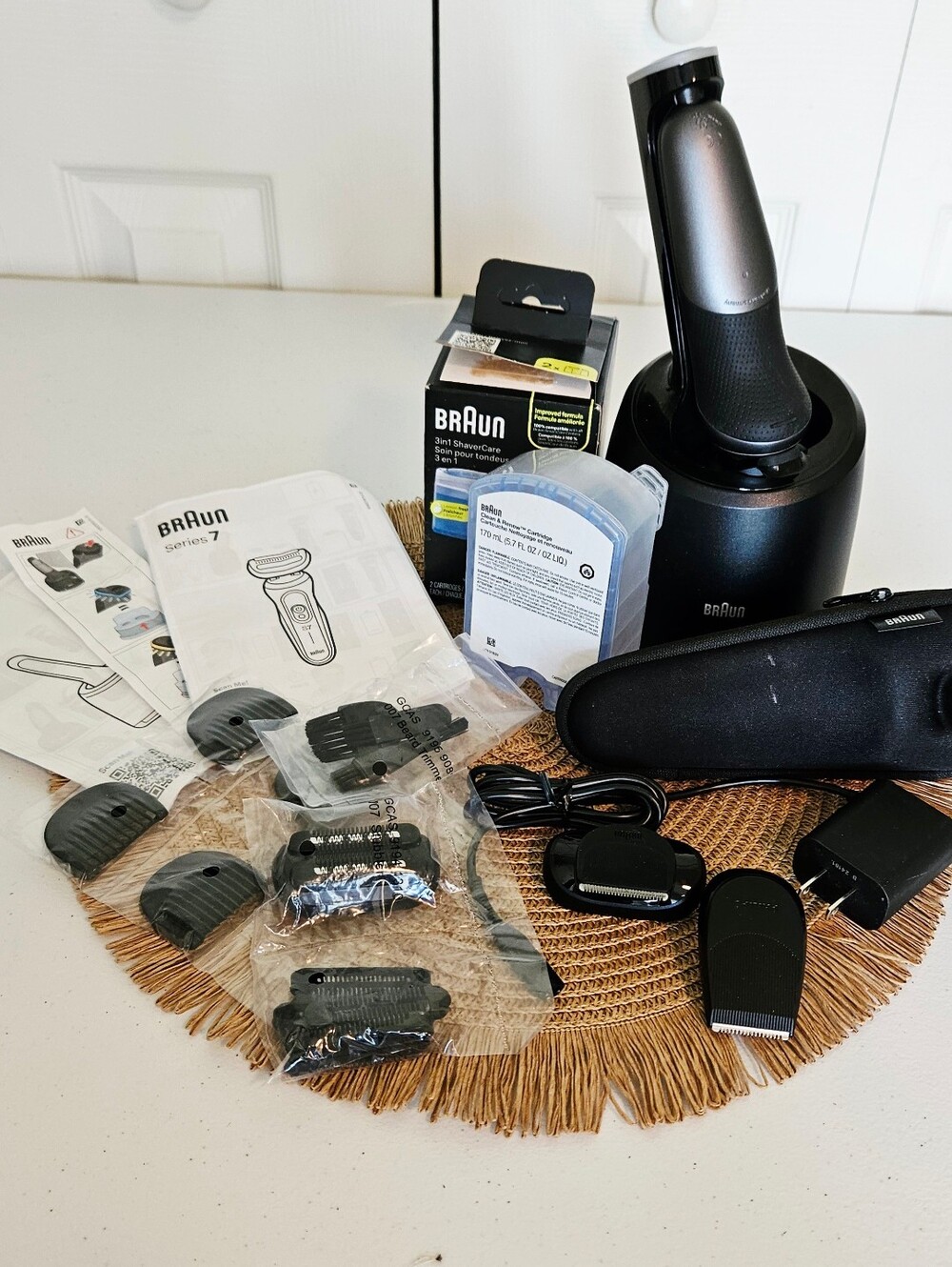 Braun Series 7 Electric Shaver Grooming Kit w/ Cleaning Station & Accessories